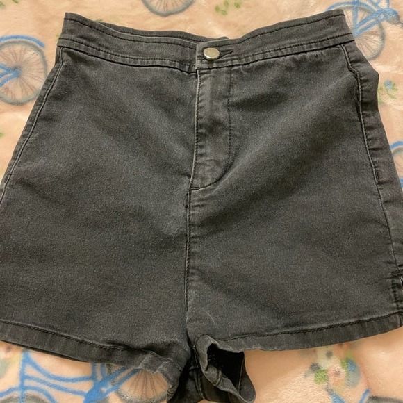 ASOS Bareback Black Shorts - Picture 1 of 5